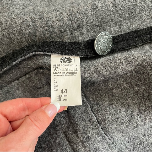 Giesswein Austria Pure New Wool Grey Button Down Jacket - Picture 11 of 12